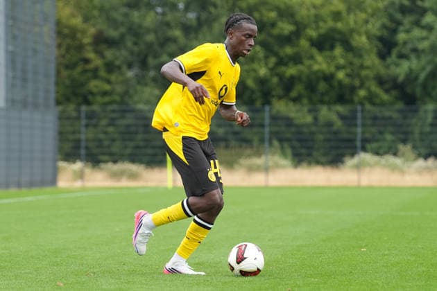 Sonntag, 26.07.2026 Saison 2026 2027 Testspiel, Freundschaftsspiel im BVB Fußballpark Hohenbuschei, Dortmund, Germany. BV Borussia Dortmund U23 - Jong FC Utrecht. Daniel Sumbu (BVB) *** Sunday, July 26, 2026 2026–2027 Season Preseason Match, Friendly Match at BVB Fußballpark Hohenbuschei, Dortmund, Germany BV Borussia Dortmund U23 vs. Jong FC Utrecht Daniel Sumbu BVB