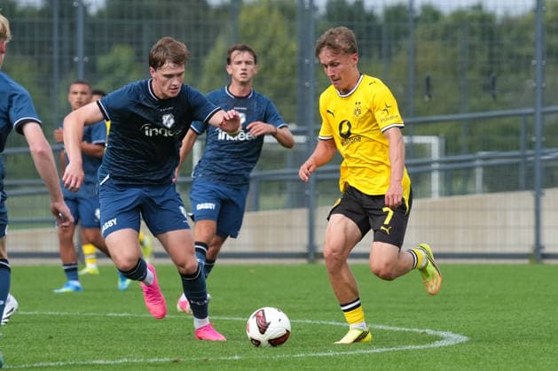 Sonntag, 26.07.2026 Saison 2026 2027 Testspiel, Freundschaftsspiel im BVB Fußballpark Hohenbuschei, Dortmund, Germany. BV Borussia Dortmund U23 - Jong FC Utrecht. Tim Degener (BVB) *** Sunday, July 26, 2026 2026–2027 Season Preseason Match, Friendly Match at BVB Fußballpark Hohenbuschei, Dortmund, Germany BV Borussia Dortmund U23 vs. Jong FC Utrecht Tim Degener BVB