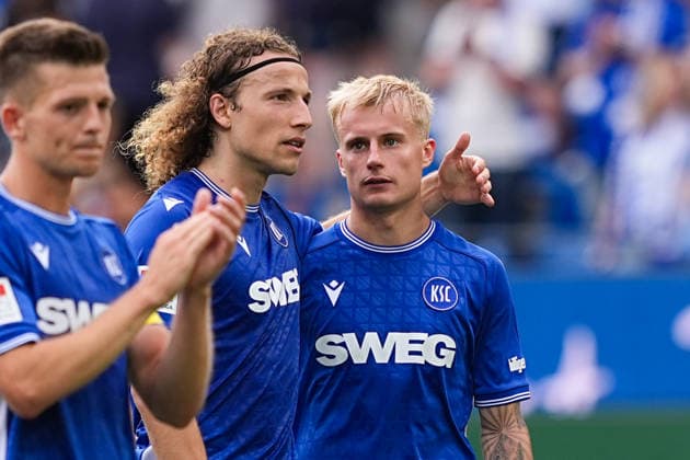 26.07.2026, xydrx, Fußball, Testspiel, Saisoneröffnung, Karlsruher SC - Inter Mailand, Saison 2026 2027, BBBank Wildpark: Tim Civeja (Karlsruher SC, 23) und Viktor Bergh (Karlsruher SC, 33) enttäuscht nach der 1:2 Niederlage DFB regulations prohibit any use of photographs as image sequences and or quasi-video. *** July 26, 2026, xydrx, soccer, exhibition match, season opener, Karlsruher SC vs. Inter Milan, 2026–2027 season, BBBank Wildpark, Tim Civeja (Karlsruher SC, 23) and Viktor Bergh (Karlsruher SC, 33) disappointed after the 1–2 loss. DFB regulations prohibit any use of photographs as image sequences and or quasi-video. Copyright: HMBxMedia YannisxDreimann