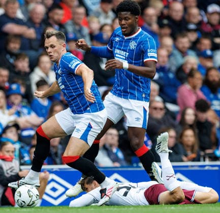 26.07.2026 Rangers v West Ham: Lawrence Shankland and Tochi Chukwuani of Rangers with Freddie Potts of West Ham United  Copyright: xWilliexVassx NINTCHDBPICT001097747643