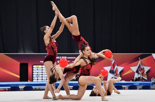 26.07.2026, xhbx, Turnen Rhythmische Sportgymnastik, Deutsche Meisterschaften 2026 v.l. Gruppe, Mannschaft vonTB Oppau, Ball Übung (DFL DFB REGULATIONS PROHIBIT ANY USE OF PHOTOGRAPHS as IMAGE SEQUENCES and or QUASI-VIDEO) Hannover *** July 26, 2026, xhbx, Rhythmic Gymnastics, 2026 German Championships, Group V, TB Oppau Team, Ball Routine—DFL and DFB regulations prohibit any use of photographs as image sequences and or quasi-video—Hanover