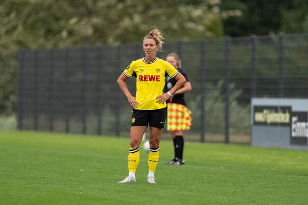 26.07.2026, GER Deutschland, Fussball, Saison 2026 2027, Testspiel zwischen Borussia Dortmund Frauen vs SC Heerenveen Vrouwen Rita Schumacher (Borussia Dortmund Frauen, 10) Dortmund BVB-Trainingsgelände Hohenbuschei Nordrhein Westfalen Deutschland *** July 26, 2026, GER Germany, Soccer, 2026–2027 Season, Friendly Match between Borussia Dortmund Women and SC Heerenveen Women; Rita Schumacher, Borussia Dortmund Women; 10, Borussia Dortmund (BVB) Training Facility, Hohenbuschei, North Rhine-Westphalia, Germany Copyright: xnordphotoxGmbHx xSchulzex