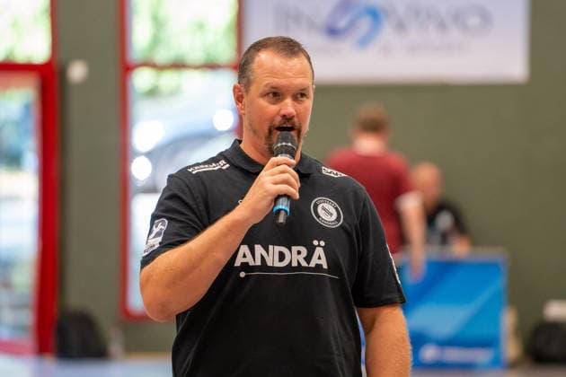 Handball I Herren I Saison 2026-2027 I Testspiel I TVB Stuttgart - BSV Bern I 26.07.2026 Misha Kaufmann (Trainer, TVB Stuttgart) Gemeindehalle Bittenfeld Waiblingen Baden-Württemberg Deutschland *** Handball I Men I 2026–2027 Season I Friendly Match I TVB Stuttgart vs. BSV Bern I July 26, 2026 Misha Kaufmann, Coach, TVB Stuttgart, Bittenfeld Community Hall, Waiblingen, Baden-Württemberg, Germany Copyright: xLobeca MaxxPetershansx