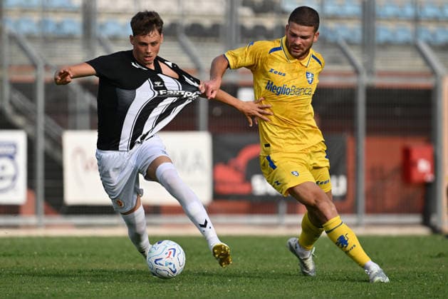 Sport Bilder des Tages IPA87020579 - Sergiu Perciun of Ascoli Calcio 1898 and Gabriele Calvani of Frosinone Calcio are in action during a preseason friendly match between Frosinone Calcio and Ascoli Calcio 1898 at the Manlio Scopigno Central Italy Stadium on July 26, 2026 in Rieti, Italy.  Copyright: xDomenicoxCippitelli IPAxSportx xx 87020579