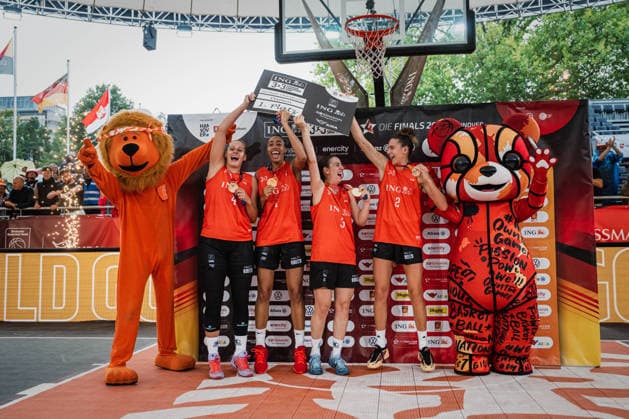 Die Finals 2026 - 3x3 Basketball, 26.07.2026 Die SVD 49 Dortmund sind deutscher Meister im 3x3 Basketball Finale der Damen gegen Wedel; Die Finals 2026 - 3x3 Basketball am 26.07.2026 am neuen Rathaus, Hannover *** The 2026 3x3 Basketball Finals, July 26, 2026: SVD 49 Dortmund are the German champions in the women’s 3x3 basketball final against Wedel. The 2026 3x3 Basketball Finals took place on July 26, 2026, at the New City Hall in Hanover. Copyright: xBEAUTIFULxSPORTS Tonhäuserx