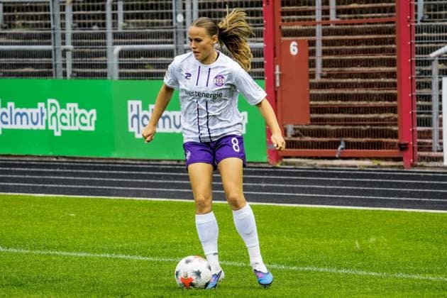 Frauenfussball in Essen ** NUR FÜR REDAKTIONELLE ZWECKE ** EDITORIAL USE ONLY **<p>Antonia Baaß im Spiel gegen den FC Twente am 26.7. 2026 im Stadion Uhlenkrug, Am Uhlenkrug 40. Für Twente steht keine Aufstellung zur Verfügung. Michael Gohl FUNKE Foto Services< p> Deutschland Nordrhein-Westfalen Essen Copyright: MichaelxGohl *** Women s Soccer in Essen ** FOR EDITORIAL PURPOSES ONLY ** EDITORIAL USE ONLY ** p Antonia Baaß during the match against FC Twente on July 26, 2026, at Uhlenkrug Stadium, Am Uhlenkrug 40 No lineup is available for Twente Michael Gohl FUNKE Photo Services p Sports Germany North Rhine-Westphalia Essen Copyright MichaelxGohl Copyright: MichaelxGohl doc86vy0t9u0qgh7rtaiev ,EDITORIAL USE ONLY