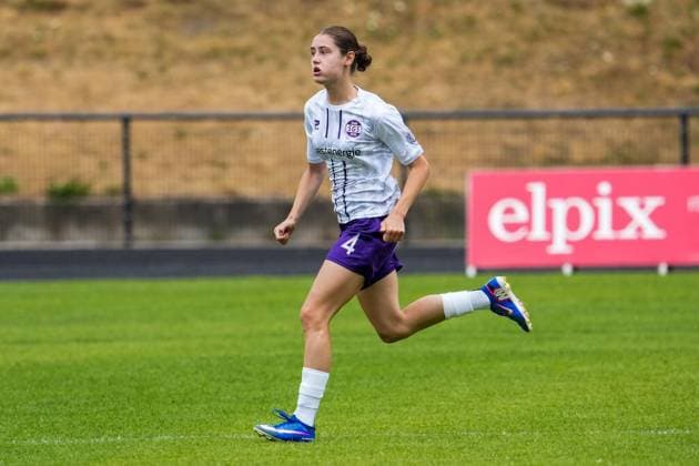 Frauenfussball in Essen ** NUR FÜR REDAKTIONELLE ZWECKE ** EDITORIAL USE ONLY **<p>Teresa Buonarroti im Spiel gegen den FC Twente am 26.7. 2026 im Stadion Uhlenkrug, Am Uhlenkrug 40. Für Twente steht keine Aufstellung zur Verfügung. Michael Gohl FUNKE Foto Services< p> Deutschland Nordrhein-Westfalen Essen Copyright: MichaelxGohl *** Women s Soccer in Essen ** FOR EDITORIAL PURPOSES ONLY ** EDITORIAL USE ONLY ** p Teresa Buonarroti during the match against FC Twente on July 26, 2026, at Uhlenkrug Stadium, Am Uhlenkrug 40. No lineup is available for Twente. Michael Gohl, FUNKE Photo Services. p Sports, Germany, North Rhine-Westphalia, Essen. Copyright MichaelxGohl Copyright: MichaelxGohl doc86vy0tmj3jk1jioeisfz ,EDITORIAL USE ONLY