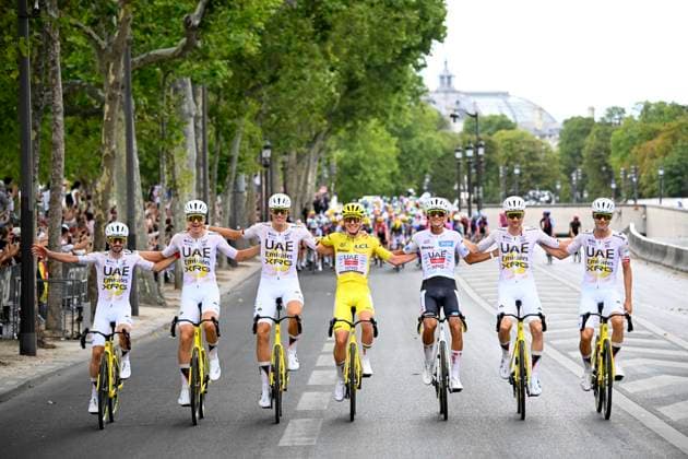 Tour de France 2026 Stage 21 PARIS CHAMPS-ELYSEES, FRANCE - JULY 26 : Pogacar Tadej (SLO) of UAE Team Emirates - XRG , Del Toro Isaac (MEX) of UAE Team Emirates - XRG , Grossschartner Felix (AUT) of UAE Team Emirates - XRG , Politt Nils (GER) of UAE Team Emirates - XRG , Vermeersch Florian (BEL) of UAE Team Emirates - XRG , Wellens Tim (BEL) of UAE Team Emirates - XRG , Yates Adam (GBR) of UAE Team Emirates - XRG during stage 21 of the 113rd edition of Tour de France an UCI World Tour 2.UWT cycling road race stage for Men Elite of 130 km with start in Thoiry and finish in Paris Champs-Elysees on July 26, 2026 in Paris Champs-Elysees, France, 26 07 2026 Paris Champs-Elysees France  Copyright: xEtiennexGarnierx