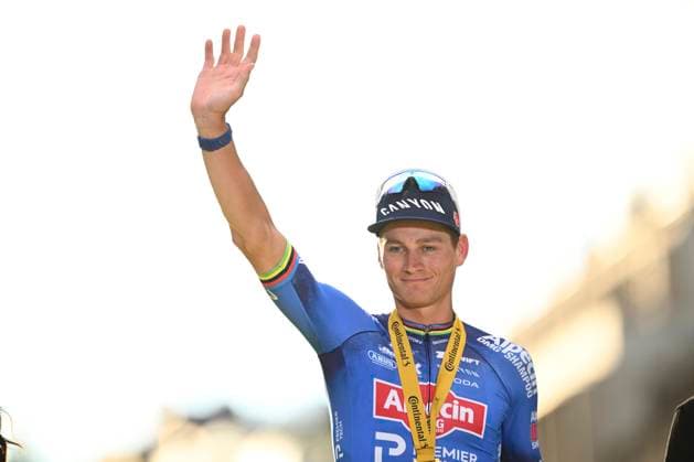 Tour de France 2026 Stage 21 PARIS CHAMPS-ELYSEES, FRANCE - JULY 26 : Van Der Poel Mathieu (NED) of Alpecin - Premier Tech pictured during the podium ceremony of stage 21 of the 113rd edition of Tour de France an UCI World Tour 2.UWT cycling road race stage for Men Elite of 130 km with start in Thoiry and finish in Paris Champs-Elysees on July 26, 2026 in Paris Champs-Elysees, France, 26 07 2026 Paris Champs-Elysees France  Copyright: xPeterxDexVoechtx
