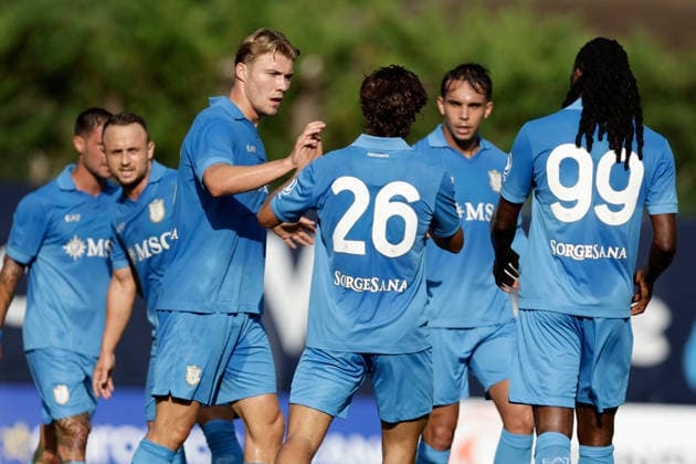 SOCCER - Friendly Match - Napoli vs. Carrarese Photo by IPA ABACAPRESS.COM87021812 - Napoli s Danish forward Rasmus Hojlund celebrates after scoring a goal during a friendly match between SSC Napoli and Carrarese at SSC Napoli s 2026-27 preseason training camp in Val di Sole, Trentino, Dimaro Folgarida, on July 26, 2026. Dimaro Italy  Copyright: xIPAxSport ABACAx