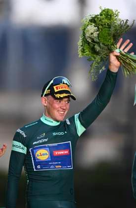 Tour de France 2026 Stage 21 PARIS CHAMPS-ELYSEES, FRANCE - JULY 26 : Pedersen Mads (DEN) of Lidl - Trek pictured with the green jersey during the podium ceremony of stage 21 of the 113rd edition of Tour de France an UCI World Tour 2.UWT cycling road race stage for Men Elite of 130 km with start in Thoiry and finish in Paris Champs-Elysees on July 26, 2026 in Paris Champs-Elysees, France, 26 07 2026 Paris Champs-Elysees France  Copyright: xGvgx