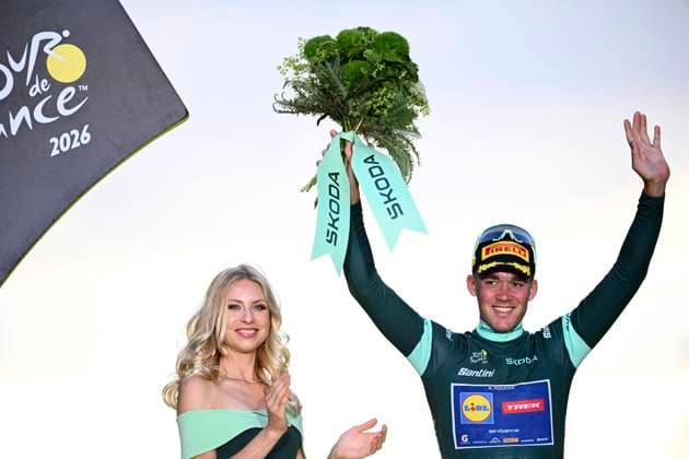 Tour de France 2026 Stage 21 PARIS CHAMPS-ELYSEES, FRANCE - JULY 26 : Pedersen Mads (DEN) of Lidl - Trek pictured with the green jersey during the podium ceremony of stage 21 of the 113rd edition of Tour de France an UCI World Tour 2.UWT cycling road race stage for Men Elite of 130 km with start in Thoiry and finish in Paris Champs-Elysees on July 26, 2026 in Paris Champs-Elysees, France, 26 07 2026 Paris Champs-Elysees France  Copyright: xGvgx