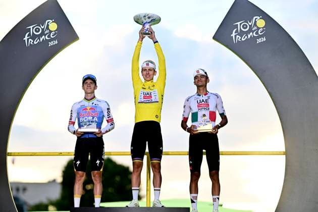 Tour de France 2026 Stage 21 PARIS CHAMPS-ELYSEES, FRANCE - JULY 26 : Pogacar Tadej (SLO) of UAE Team Emirates - XRG, Evenepoel Remco (BEL) of Red Bull - BORA - Hansgrohe, Del Toro Isaac (MEX) of UAE Team Emirates - XRG pictured during the podium ceremony of the 113rd edition of Tour de France an UCI World Tour 2.UWT cycling road race stage for Men Elite of 130 km with start in Thoiry and finish in Paris Champs-Elysees on July 26, 2026 in Paris Champs-Elysees, France, 26 07 2026 Paris Champs-Elysees France  Copyright: xPeterxDexVoechtx