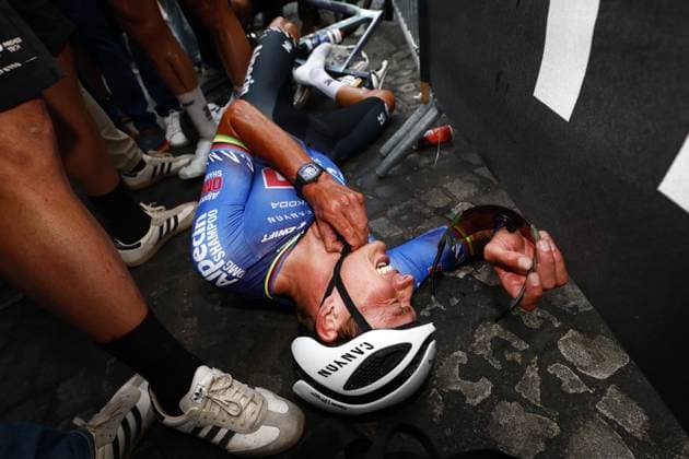 Sport Bilder des Tages Dutch Mathieu van der Poel of Alpecin-Premier Tech is pictured after winning stage 21 of the 2026 Tour de France cycling race, a stage of 130km from Thoiry to Paris Champs-Elysees , on Sunday 26 July 2026. The 113th edition of the Tour de France starts on Saturday 4 July in Barcelona, Spain, and will finish in Paris, France on the 26th of July. POOLxLUCAxBETTINI  x182108628x