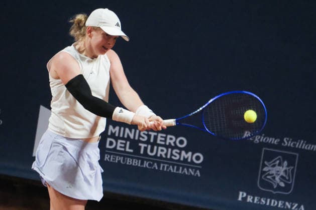 IPA87023033 - Palermo, Italy, July 2026. Country Time Club, women s singles final at the 2026 Palermo Ladies Open, a professional women s tennis tournament on the WTA, Tennis Damen 125 circuit. Pictured: Francesca Jones vs. Fiona Ferro  Copyright: xFedericoxSerra IPAxSportx xx 87023033