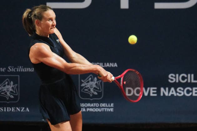 IPA87023049 - Palermo, Italy, July 2026. Country Time Club, women s singles final at the 2026 Palermo Ladies Open, a professional women s tennis tournament on the WTA, Tennis Damen 125 circuit. Pictured: Francesca Jones vs. Fiona Ferro  Copyright: xFedericoxSerra IPAxSportx xx 87023049