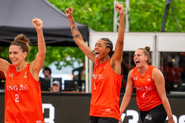 SVD 49 Dortmund (orange) gegen Wedel (schwarz) - Finale Frauen - 3x3 Basketball - Die Finals 2026 (26.07.2026, Neues Rathaus (Hannover, GER), *** SVD 49 Dortmund (orange) vs. Wedel (black) Women s 3x3 Basketball Final, The Finals 2026, July 26, 2026, New City Hall, Hanover, GER, Copyright: xJanxGuentherx