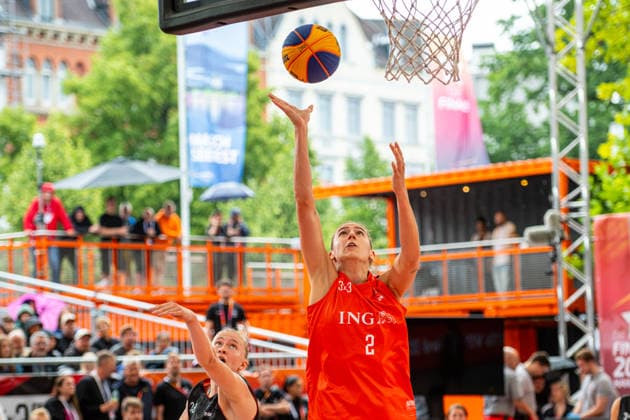SVD 49 Dortmund (orange) gegen Wedel (schwarz) - Finale Frauen - 3x3 Basketball - Die Finals 2026 (26.07.2026, Neues Rathaus (Hannover, GER), *** SVD 49 Dortmund (orange) vs. Wedel (black) Women s 3x3 Basketball Final, The Finals 2026, July 26, 2026, New City Hall, Hanover, GER, Copyright: xJanxGuentherx