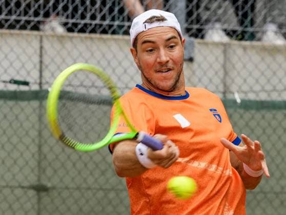 Tennis in Essen ** NUR FÜR REDAKTIONELLE ZWECKE ** EDITORIAL USE ONLY **<p>Tennis Bundesliga: TC Bredeney gegen den Kölner THC Stadion Rot-Weiss am 26.7. 2026 auf der Platzanlage am Zeißbogen 29. Jan-Lennard Struff (Bredeney) spielte gegen Jan Choinski (Köln) Michael Gohl FUNKE Foto Service< p> Deutschland Nordrhein-Westfalen Essen Copyright: MichaelxGohl *** Tennis in Essen ** FOR EDITORIAL PURPOSES ONLY ** EDITORIAL USE ONLY ** p Tennis Bundesliga: TC Bredeney vs. Cologne’s THC Stadion Rot Weiss on July 26, 2026, at the tennis complex at Zeißbogen 29. Jan Lennard Struff (Bredeney) played against Jan Choinski (Cologne). Michael Gohl, FUNKE Photo Service. p Sports, Germany, North Rhine-Westphalia, Essen. Copyright MichaelxGohl Copyright: MichaelxGohl doc86w03oi5s5whevqfmlp ,EDITORIAL USE ONLY