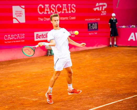 July 26, 2026, Cascais, Lisbon, Portugal: Luca Van Assche during the final of the Millennium Estoril Open at the Estoril Tennis Club on july 26, 2026 in Estoril, Cascais, Portugal. Cascais Portugal - ZUMAr200 20260726_zsp_r200_040 Copyright: xNunoxReisinhox
