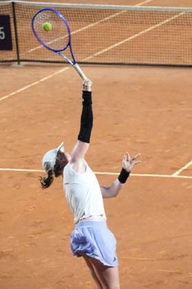 TENNIS - International Tennis Tournaments - 37th Palermo Ladies Open ? Singles Final Photo by IPA ABACAPRESS.COM87027471 - Palermo, Italy, July 2026. Country Time Club, women s singles final at the 2026 Palermo Ladies Open, a professional women s tennis tournament on the WTA, Tennis Damen 125 circuit. Pictured: Francesca Jones vs. Fiona Ferro Palermo Italy  Copyright: xIPAxSport ABACAx