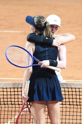 IPA87027547 - Palermo, Italy, July 2026. Country Time Club, women s singles final at the 2026 Palermo Ladies Open, a professional women s tennis tournament on the WTA, Tennis Damen 125 circuit. Pictured: Francesca Jones vs. Fiona Ferro  Copyright: xFedericoxSerra IPAxSportx xx 87027547