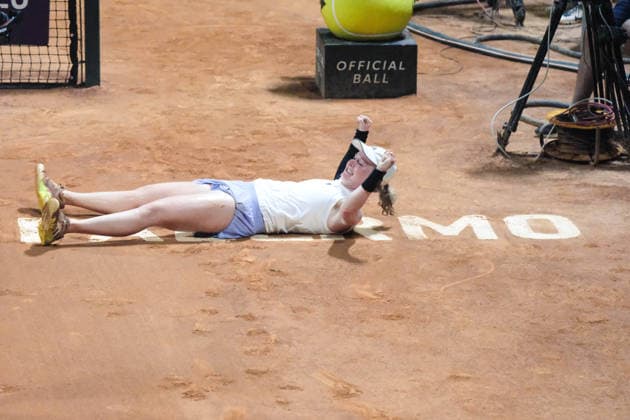 TENNIS - International Tennis Tournaments - 37th Palermo Ladies Open ? Singles Final Photo by IPA ABACAPRESS.COM87027552 - Palermo, Italy, July 2026. Country Time Club, women s singles final at the 2026 Palermo Ladies Open, a professional women s tennis tournament on the WTA, Tennis Damen 125 circuit. Pictured: Francesca Jones celebrating her victory Palermo Italy  Copyright: xIPAxSport ABACAx