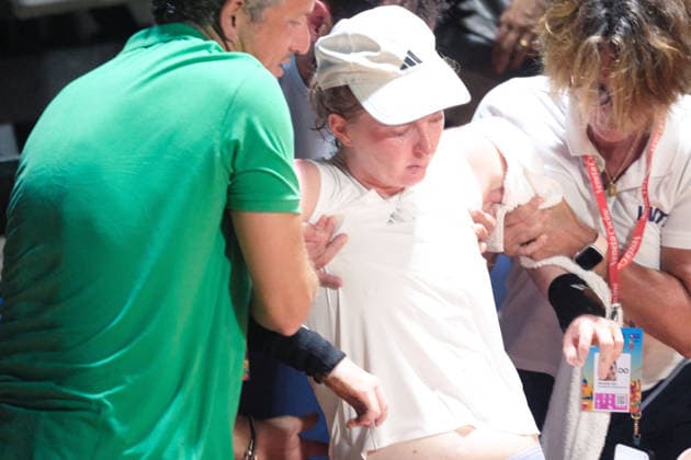 TENNIS - International Tennis Tournaments - 37th Palermo Ladies Open ? Singles Final Photo by IPA ABACAPRESS.COM87027739 - Palermo, Italy, July 2026. Country Time Club, women’s singles final at the 2026 Palermo Ladies Open, a professional women’s tennis tournament on the WTA, Tennis Damen 125 circuit. In the photo: Francesca Jones, feeling unwell after winning the tournament Palermo Italy  Copyright: xIPAxSport ABACAx