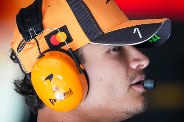 Lando Norris of Great Britain and McLaren , Race, F1 Grand Prix of Hungary, am 26. July 2026 in Budapeste, Hungary. (Foto von Diogo Cardoso DeFodi Images) Lando Norris of Great Britain and McLaren , Race, F1 Grand Prix of Hungary, Hungaroring on July 26, 2026 in Budapeste, Hungary. (Photo by Diogo Cardoso DeFodi Images) - *** Lando Norris of Great Britain and McLaren, Race, F1 Grand Prix of Hungary, on July 26, 2026, in Budapest, Hungary. Photo by Diogo Cardoso DeFodi Images. Lando Norris of Great Britain and McLaren, Race, F1 Hungarian Grand Prix, Hungaroring on July 26, 2026, in Budapest, Hungary. Photo by Diogo Cardoso DeFodi Images