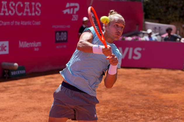 Titouan Droguet Kyrian Jacquet Vs Orlando Luz Rafael Matos in Estoril, Portugal - 26 Jul 2026 Rafael Matos plays during the doubles final of Millennium Estoril Open ATP, Tennis Herren Tour 250 tennis tournament at the Clube de Tenis do Estoril. Final score: Titouan Droguet Kyrian Jacquet 2:1 Orlando Luz Rafael Matos Estoril Portugal Copyright: xBrunoxdexCarvalhox xSOPAxImagesx brunodecarvalho_estorilopen26-9336