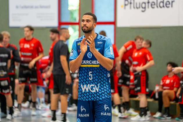 Handball I Herren I Saison 2026-2027 I Testspiel I TVB Stuttgart - BSV Bern I 26.07.2026 Philipp Ahouansou (5, TVB Stuttgart) Gemeindehalle Bittenfeld Waiblingen Baden-Württemberg Deutschland *** Handball I Men I 2026–2027 Season I Friendly Match I TVB Stuttgart vs. BSV Bern I July 26, 2026 Philipp Ahouansou 5, TVB Stuttgart Gemeindehalle Bittenfeld, Waiblingen, Baden-Württemberg, Germany Copyright: xLobeca MaxxPetershansx