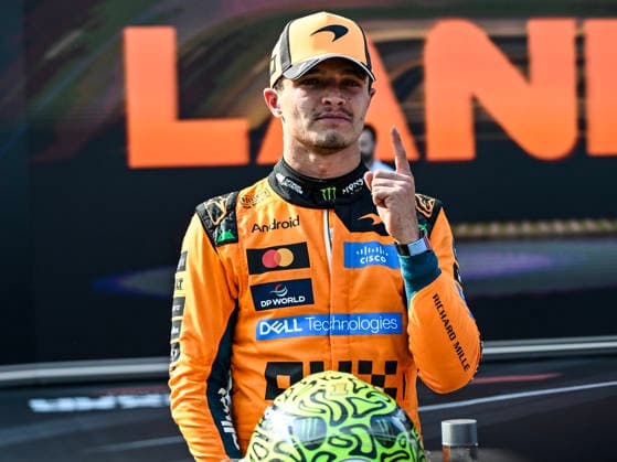 , 01 Lando Norris Of The Team Mclaren Mastercard F1 Team Mercedes Mcl40In Celebrating The Final Podium,During Fia Formula One World Championship, WM, Weltmeisterschaft Gp Formula 1 Hungarian Grand Prix 2026 26 Jun, Budapest Hungary (Photo by Luca Barsali DeFodi Images) - *** , 01 Lando Norris of the McLaren Mastercard F1 Team in a Mercedes MCL40, celebrating his final podium finish during the FIA Formula One World Championship, Formula 1 Hungarian Grand Prix 2026, June 26, Budapest, Hungary. Photo by Luca Barsali, DeFodi Images