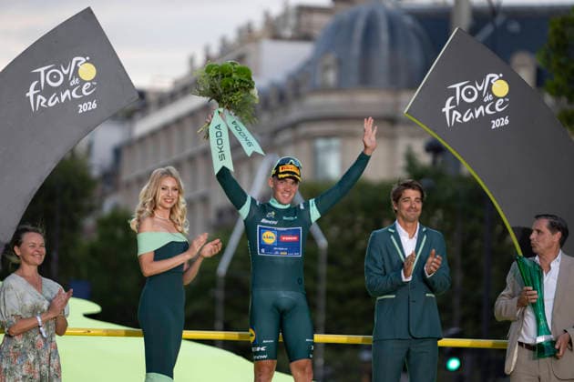 July 26, 2026, Paris, Turin, FRANCE: PARIS. FRANCE - JULY 26 :..Mads Pedersen is awarded as the sprint overall winner after Stage 21 of Tour De France, Paris-Paris Paris FRANCE  - ZUMAm214 20260726_zip_m214_059 Copyright: xMatteoxSeccix 113 Th Tour De France 2026 - Stage 21 (Paris-Paris)  - ZUMA0862 0862748456st Copyright: xIMAGO MatteoxSeccix