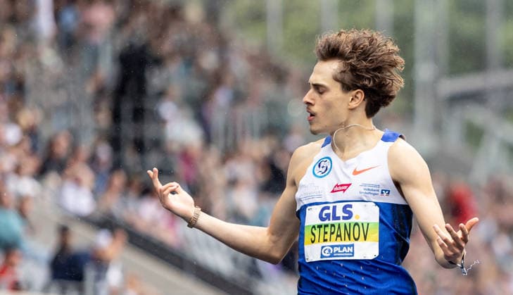 Deutsche Leichtathletik-Meisterschaften; Bochum-Wattenscheid, 26.07.2026 Zieljubel: Alexander Stepanov (VfL Sindelfingen) wird Deutscher Meister über 800m der Männer; Deutsche Leichtathletik-Meisterschaften am 26.07.2026 im Lohrheidestadion in Bochum-Wattenscheid (Nordrhein-Westfalen). *** German Track and Field Championships, Bochum-Wattenscheid, July 26, 2026: Alexander Stepanov of VfL Sindelfingen crosses the finish line in triumph to become the German champion in the men’s 800m. The German Track and Field Championships took place on July 26, 2026, at the Lohrheidestadion in Bochum-Wattenscheid, North Rhine-Westphalia. Copyright: xBEAUTIFULxSPORTS R.xSchmittx