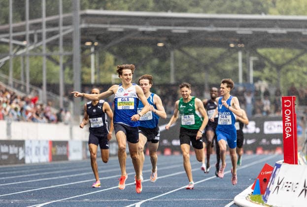 Deutsche Leichtathletik-Meisterschaften; Bochum-Wattenscheid, 26.07.2026 Zieljubel: Alexander Stepanov (VfL Sindelfingen) wird Deutscher Meister über 800m der Männer; Deutsche Leichtathletik-Meisterschaften am 26.07.2026 im Lohrheidestadion in Bochum-Wattenscheid (Nordrhein-Westfalen). *** German Track and Field Championships, Bochum-Wattenscheid, July 26, 2026: Alexander Stepanov of VfL Sindelfingen crosses the finish line in triumph to become the German champion in the men’s 800m. The German Track and Field Championships took place on July 26, 2026, at the Lohrheidestadion in Bochum-Wattenscheid, North Rhine-Westphalia. Copyright: xBEAUTIFULxSPORTS R.xSchmittx