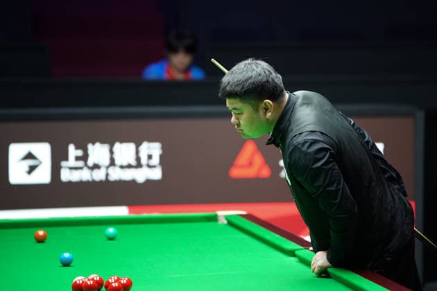 SHANGHAI, CHINA - JULY 27: Tang Hewen of China reacts in the first round match against Chris Wakelin of England on day 1 of the Shanghai Masters 2026 at Luwan Gymnasium on July 27, 2026 in Shanghai, China.  Copyright: xTaixChengzhex 111656638065