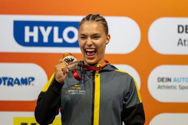 DM Finals 2026; Gerätfinals Frauen Boden***Jessica Schlegel freut sich über ihre Bronzemedaille *** 2026 DM Finals, Women s Apparatus Finals—Floor Exercise***Jessica Schlegel is delighted with her bronze medal Copyright: xUdoxHerrmannx