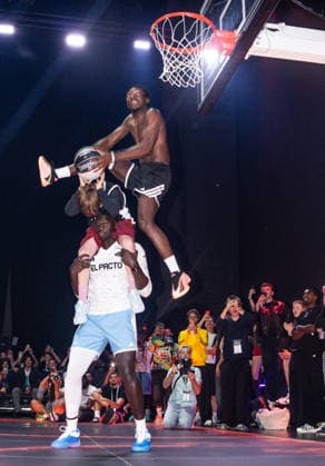 Dunk Contest 26.07.2026, LGCY, Basketball, Uber East Halle, Berlin *** Dunk Contest, July 26, 2026, LGCY, Basketball, Uber East Halle, Berlin Copyright: HMBxMedia xFinnxWeidmann