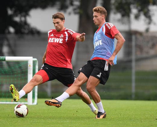 25.07.2026, xophax, Fussball 1.Bundesliga, 1.FC Koeln Trainingslager . Mannschaft des 1.FC Köln in Kitzbühel .Training in Sankt Johann. Joel Schmied , links und Sebastian Sebulonsen Kitzbühel *** July 25, 2026, xophax, Soccer, Bundesliga 1, 1. FC Köln Training Camp: 1. FC Köln team in Kitzbühel; training in Sankt Johann; Joel Schmied (left) and Sebastian Sebulonsen; Kitzbühel
