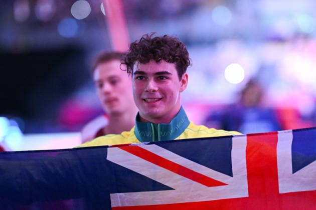 COM26 ARTISTIC GYMNASTICS, James Hardy of Australia poses for photographs after winning Bronze in the Artistic Gymnastics Men™s Floor Exercise Final during the Glasgow 2026 Commonwealth Games at the Glasgow International Arena in Glasgow, Scotland, Monday, July 27, 2026. ( NO ARCHIVING, EDITORIAL USE ONLY Glasgow Scotland United Kingdom  Copyright: xLUKASxCOCHx 20260727164703882755