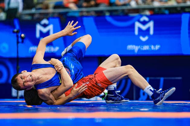 U17, U 17 Wrestling World Championships 48kg GR - Ali Almas (KAZ) df. Abdyshukur Aidarbekovich Durusalyev (KGZ) *** U17 Wrestling World Championships, 48 kg Greco-Roman: Ali Almas (KAZ) def. Abdyshukur Aidarbekovich Durusalyev (KGZ) Copyright: xUnitedxWorldxWrestlingx xAmirrezx UWW-U17-WC-BAKU-2026