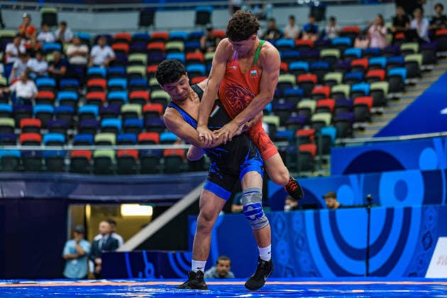 U17, U 17 Wrestling World Championships 65kg GR - Bakhtovar Primqulov (TJK) df. Georgi Petrov Markov (BUL) *** U17 Wrestling World Championships, 65 kg Greco-Roman: Bakhtovar Primqulov (TJK) defeated Georgi Petrov Markov (BUL) Copyright: xUnitedxWorldxWrestlingx xAmirrezx UWW-U17-WC-BAKU-2026