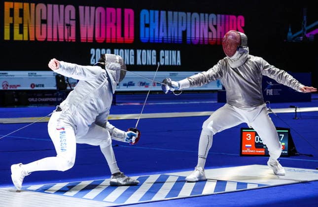 CHINA, HONG KONG - JULY 27, 2026: Russia s Anatoly Kostenko (L) and Tunisia s Fares Ferjani compete in the men s individual sabre event at the 2026 Kerry Fencing World Championships 2026 Fencing World Championships In Hong Kong  - ZUMAt113 20260727_zaa_t113_261 Copyright: xMikhailxSinitsynx