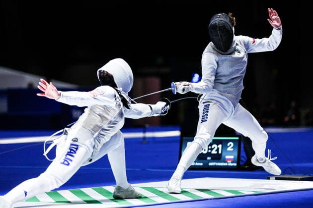 CHINA, HONG KONG - JULY 27, 2026: Italy s Anna Cristino (L) and Russia s Marta Martyanova compete in the ladies individual foil event at the 2026 Kerry Fencing World Championships 2026 Fencing World Championships In Hong Kong  - ZUMAt113 20260727_zaa_t113_271 Copyright: xMikhailxSinitsynx