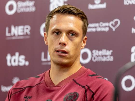 Alexander Schwolow of Hearts of Midlothian Speak to the press ahead of the clash with Sturm Graz Heart of Midlothian press conference, PK, Pressekonferenz ahead of their UEFA Champions League Qualifier, Football, Tynecastle Park, Edinburgh, Scotland, UK - 27 Jul 2026Edinburgh Oriam Scotland United Kingdom  Copyright: xAlanxRennie Shutterstockx 17015679ah