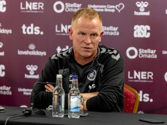 Heart of Midlothian manager Wouter Vrancken Speak to the press ahead of the clash with Sturm Graz Heart of Midlothian press conference, PK, Pressekonferenz ahead of their UEFA Champions League Qualifier, Football, Tynecastle Park, Edinburgh, Scotland, UK - 27 Jul 2026Edinburgh Oriam Scotland United Kingdom  Copyright: xAlanxRennie Shutterstockx 17015679k