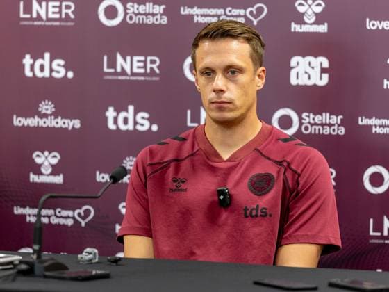 Alexander Schwolow of Hearts of Midlothian Speak to the press ahead of the clash with Sturm Graz Heart of Midlothian press conference, PK, Pressekonferenz ahead of their UEFA Champions League Qualifier, Football, Tynecastle Park, Edinburgh, Scotland, UK - 27 Jul 2026Edinburgh Oriam Scotland United Kingdom  Copyright: xAlanxRennie Shutterstockx 17015679o