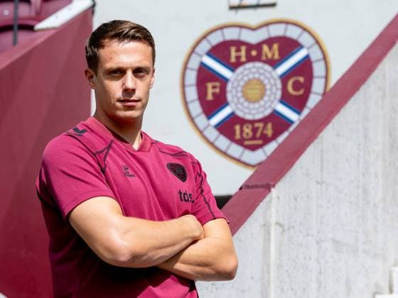 Alexander Schwolow of Hearts of Midlothian Speak to the press ahead of the clash with Sturm Graz Heart of Midlothian press conference, PK, Pressekonferenz ahead of their UEFA Champions League Qualifier, Football, Tynecastle Park, Edinburgh, Scotland, UK - 27 Jul 2026Edinburgh Oriam Scotland United Kingdom  Copyright: xAlanxRennie Shutterstockx 17015679ak