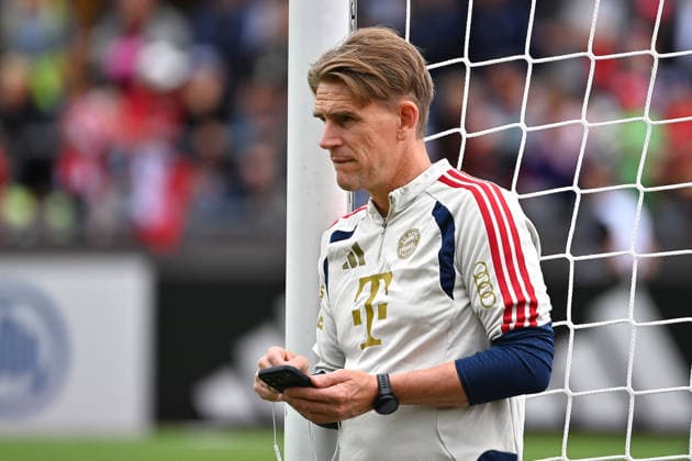 Christoph FREUND (Sportdirektor Bayern Muenchen), Einzelbild,angeschnittenes Einzelmotiv,Halbfigur,halbe Figur. Oeffentliches Training FC Bayern Muenchen im Trainingslager in Rottach Egern am 27.07.2026. Fussball 1. Bundesliga,Saison 2026 2027. *** Christoph FREUND, Sports Director of Bayern Munich, single image, cropped close-up, half-length portrait, FC Bayern Munich public training session at the training camp in Rottach-Egern on July 27, 2026; Soccer, Bundesliga 1,2026–2027 season