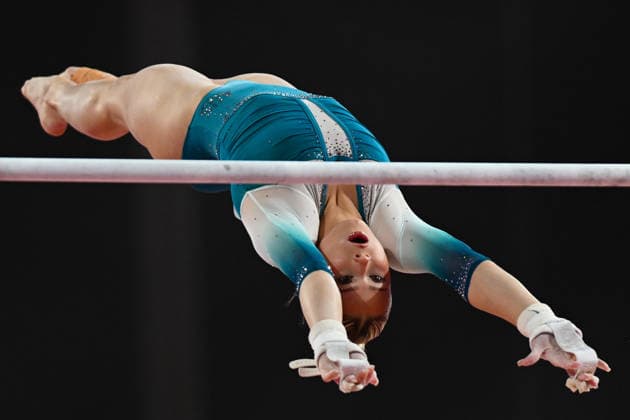COM26 ARTISTIC GYMNASTICS, Ruby Pass of Australia competes in the Artistic Gymnastics Women™s Uneven Bars Final during the Glasgow 2026 Commonwealth Games at the Glasgow International Arena in Glasgow, Scotland, Monday, July 27, 2026. ( NO ARCHIVING, EDITORIAL USE ONLY Glasgow Scotland United Kingdom  Copyright: xLUKASxCOCHx 20260728146010783108